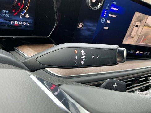 Used 2025 Chevrolet Tahoe High Country image 20