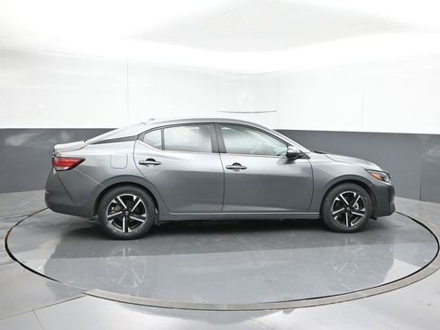 Used 2024 Nissan Sentra SV image 6