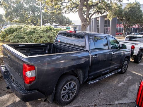 Used 2021 Toyota Tundra Platinum image 6