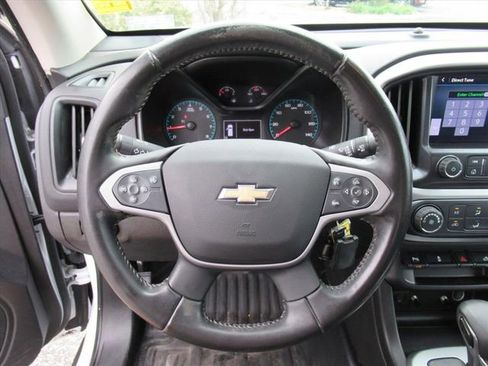 Used 2022 Chevrolet Colorado LT w/ Fleet Safety Package image 15