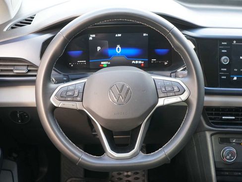 Used 2022 Volkswagen Taos SE FWD image 23
