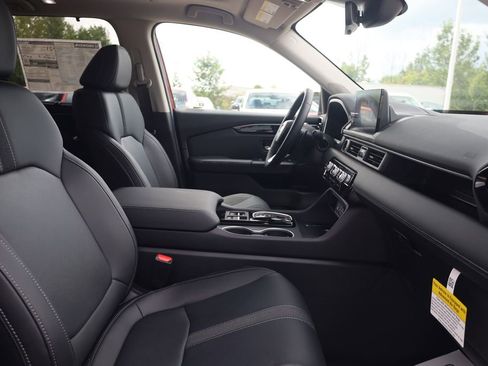 New 2025 Honda Pilot Touring image 35