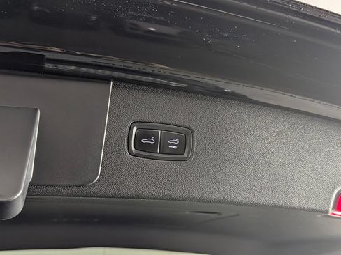Used 2023 Porsche Cayenne GTS AWD/4WD image 18