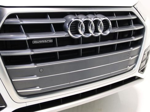 Used 2019 Audi Q5 2.0T Premium Plus w/ Premium Plus Package AWD/4WD image 27