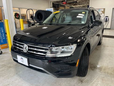 Used 2020 Volkswagen Tiguan S image 5