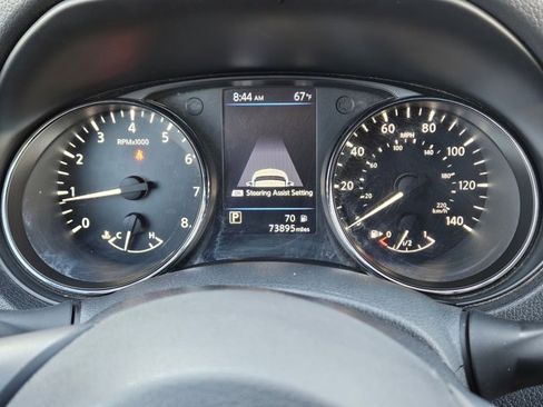 Used 2019 Nissan Rogue SL image 11