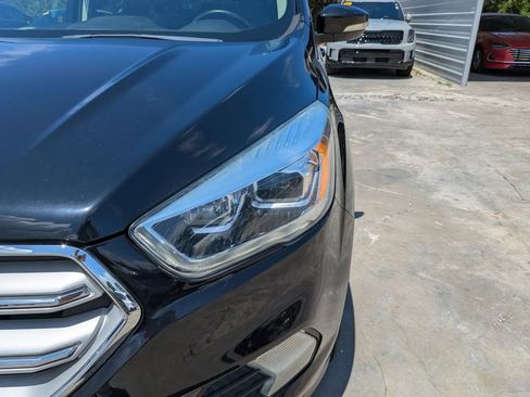 Used 2018 Ford Escape Titanium AWD/4WD image 10