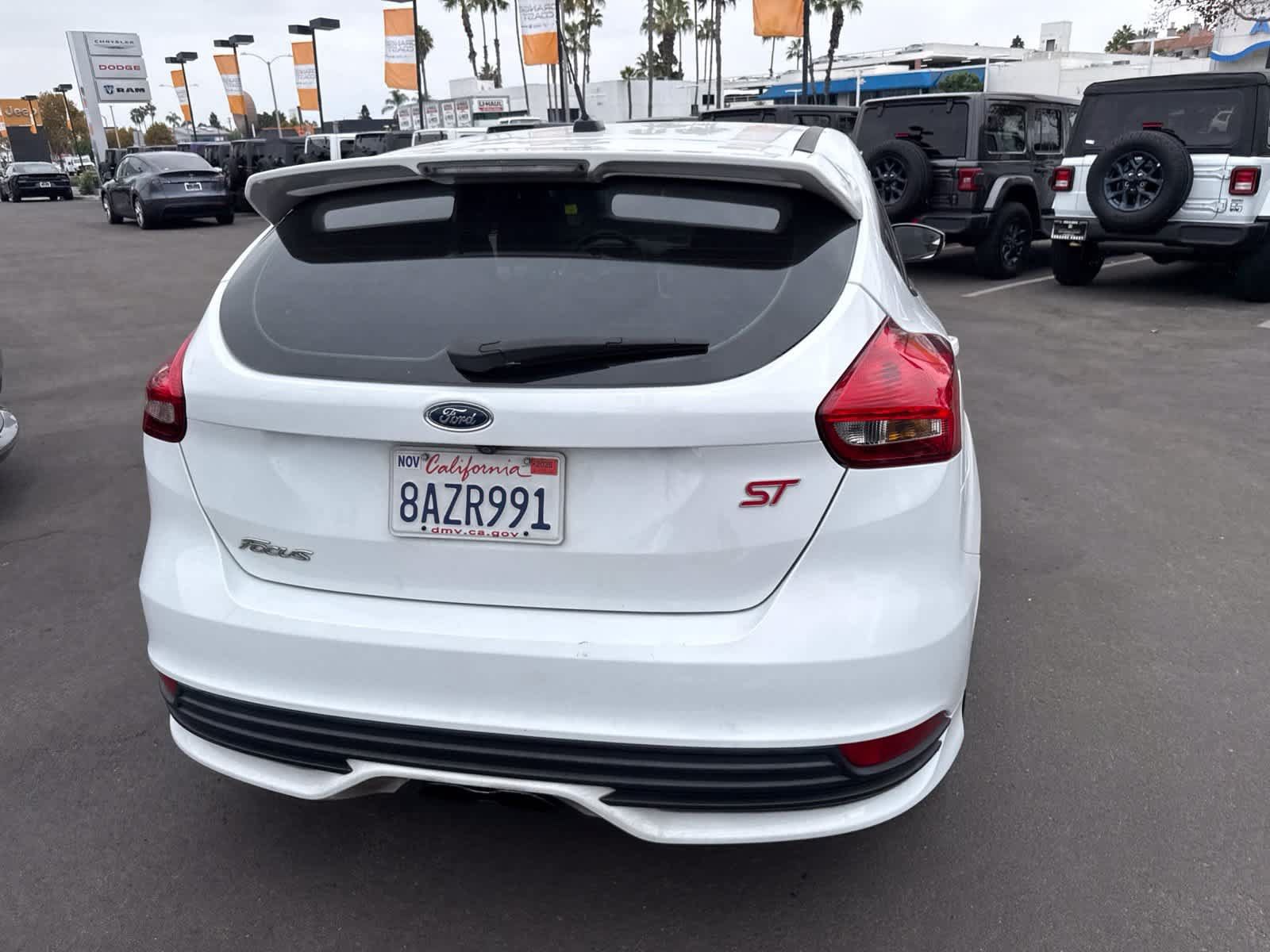 Used 2017 Ford Focus ST FWD image 11