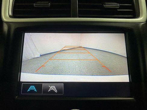 Used 2017 Chevrolet Sonic LT image 19