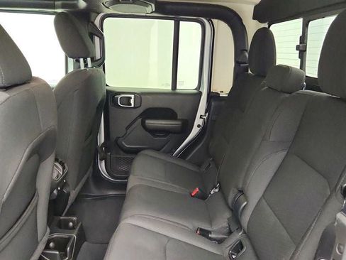 Used 2023 Jeep Gladiator Sport AWD/4WD image 20