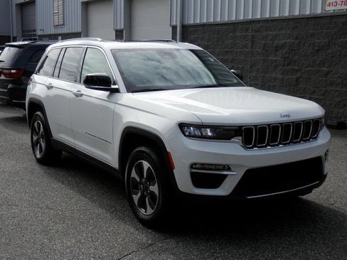 Used 2024 Jeep Grand Cherokee Limited 4xe AWD/4WD image 2