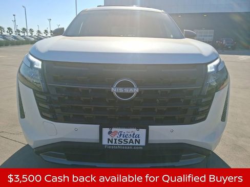 New 2026 Nissan Pathfinder Platinum AWD/4WD image 2