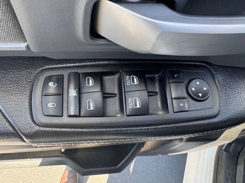Used 2022 RAM 2500 Big Horn w/ Cold Weather Group AWD/4WD image 14