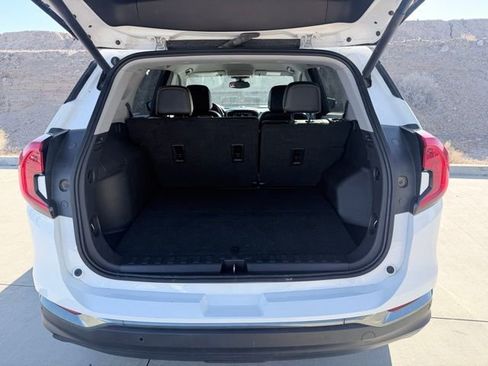 Used 2024 GMC Terrain AT4 image 36