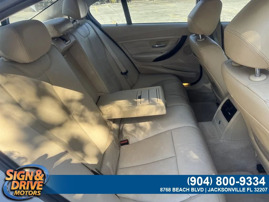 Used 2013 BMW 328i Sedan RWD image 13