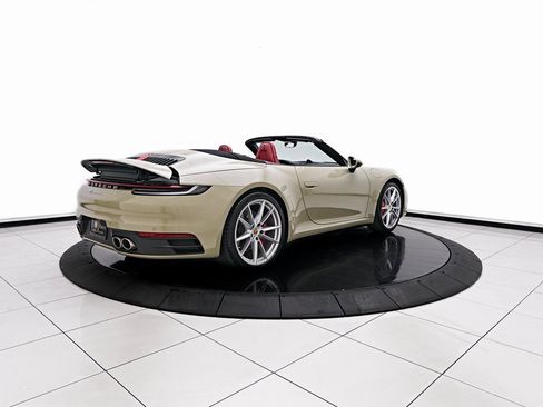 Used 2022 Porsche 911 Carrera S image 17