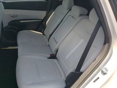 Used 2025 Hyundai Tucson SEL FWD image 19