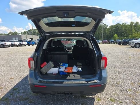 Used 2026 Ford Explorer Active RWD image 6