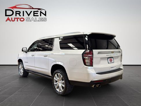 Used 2021 Chevrolet Suburban High Country AWD/4WD image 4