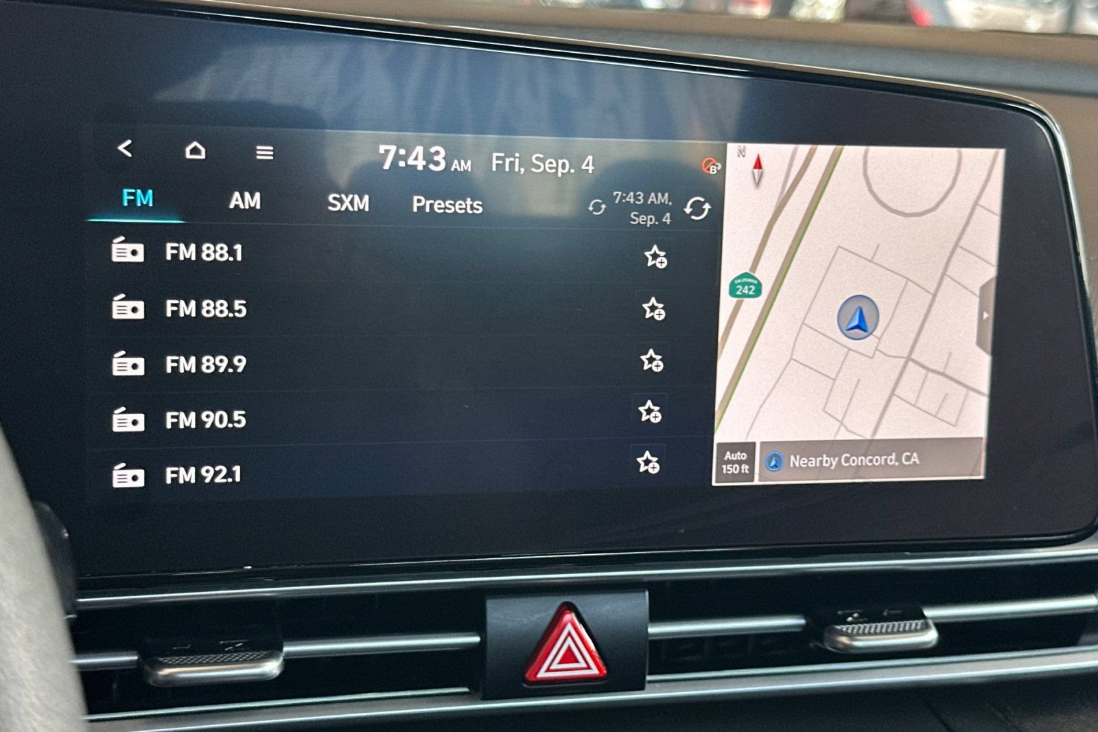 Used 2024 Hyundai Elantra Blue FWD image 14