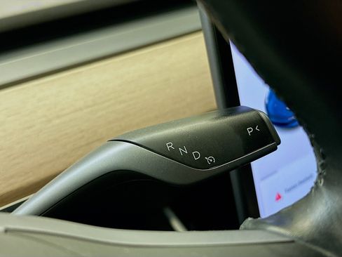 Used 2018 Tesla Model 3 Long Range image 24