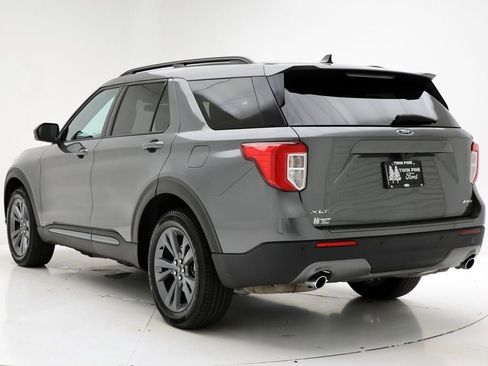Used 2023 Ford Explorer XLT w/ Equipment Group 202A image 6