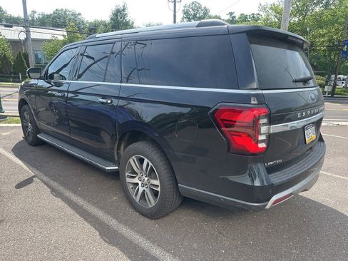 Used 2022 Ford Expedition Max Limited AWD/4WD image 2