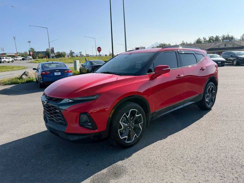 Certified 2022 Chevrolet Blazer RS w/ Enhanced Convenience Package AWD/4WD image 9