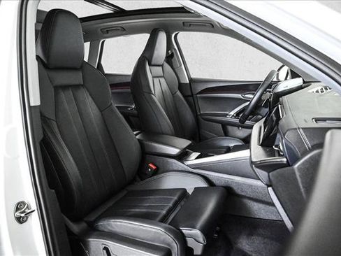 New 2025 Audi Q5 Premium Plus image 22