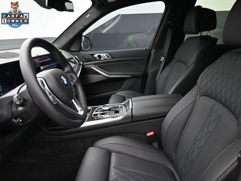 Certified 2025 BMW X7 xDrive40i w/ Executive Package image 12