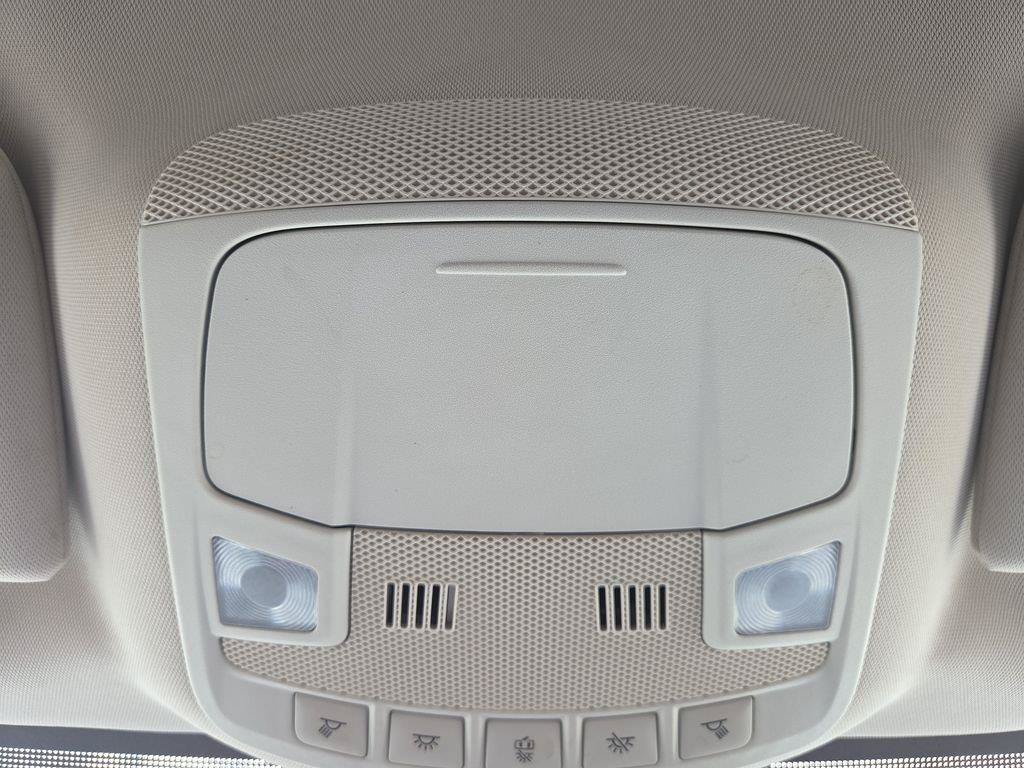 Used 2024 Ford Edge Titanium AWD/4WD image 17