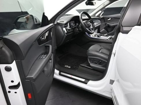 Used 2023 Audi Q8 Prestige AWD/4WD image 16