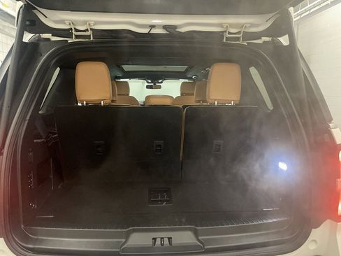 Used 2023 Ford Expedition Platinum image 21