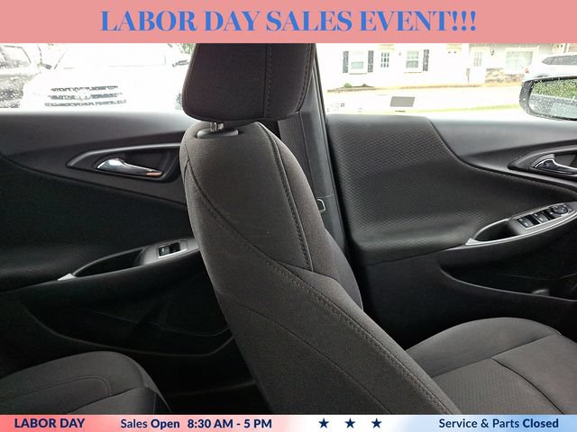Used 2025 Chevrolet Malibu LT FWD image 13