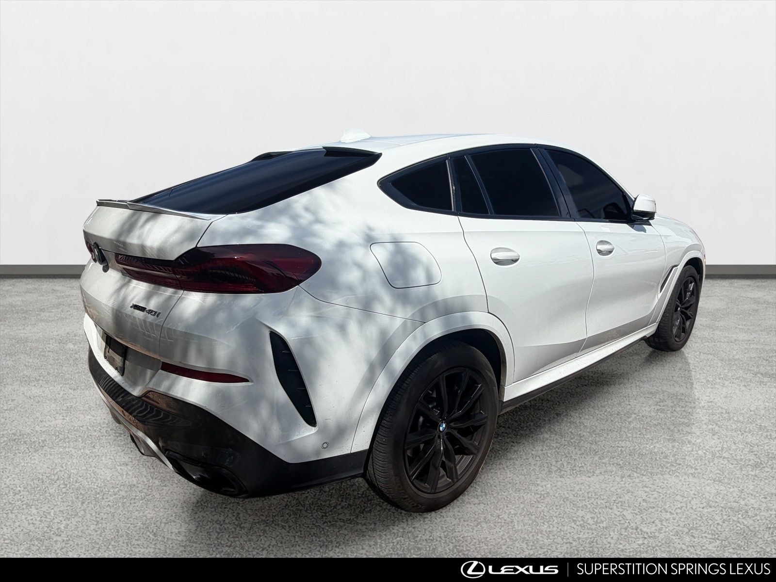 Used 2023 BMW X6 xDrive40i w/ Executive Package AWD/4WD image 3