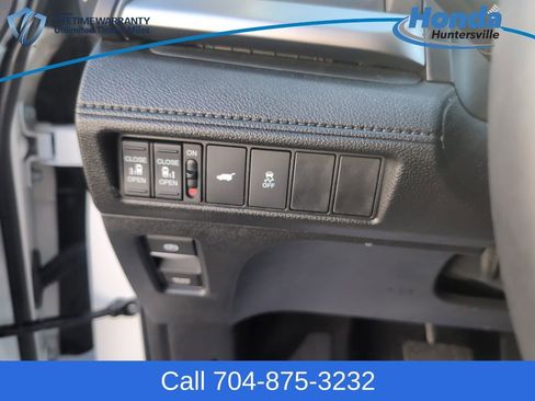 Certified 2025 Honda Odyssey EX-L image 25