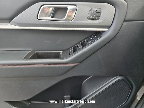 New 2026 Ford Explorer ST-Line w/ ST-Line Street Pack AWD/4WD image 22