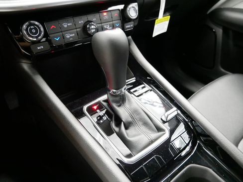 New 2025 Jeep Compass Limited image 35