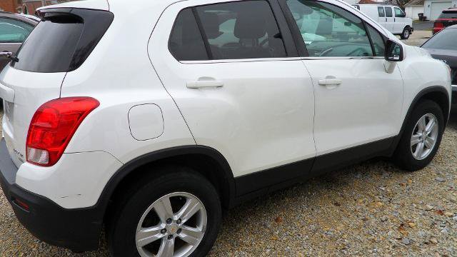 Used 2016 Chevrolet Trax LT w/ LT Convenience Package AWD/4WD image 7