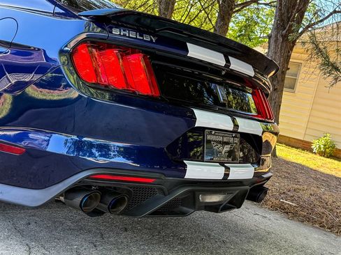 Used 2018 Ford Mustang Shelby GT350 RWD image 21