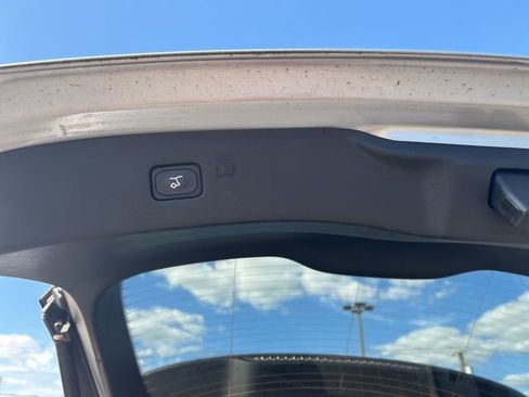 Used 2023 Ford Edge ST-Line image 11