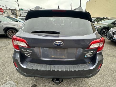 Used 2016 Subaru Outback 2.5i Limited AWD/4WD image 6