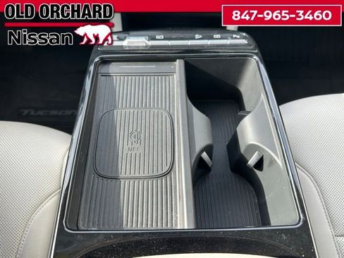 Used 2025 Hyundai Tucson Limited AWD/4WD image 18