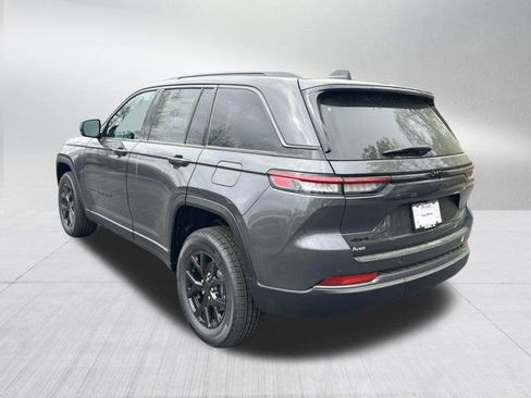 New 2026 Jeep Grand Cherokee 4WD image 7