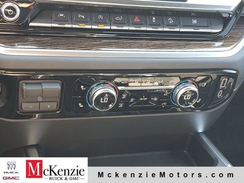New 2026 GMC Sierra 1500 Elevation w/ Elevation Premium Package AWD/4WD image 17