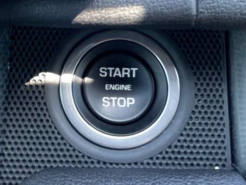 Used 2017 Land Rover Range Rover Sport AWD/4WD image 26