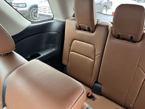 Certified 2024 Nissan Pathfinder Platinum w/ Cargo Package FWD image 23