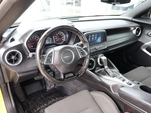Used 2017 Chevrolet Camaro LT RWD image 22