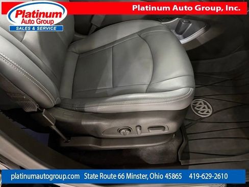 Used 2023 Buick Enclave Essence w/ Sport Touring Edition FWD image 40