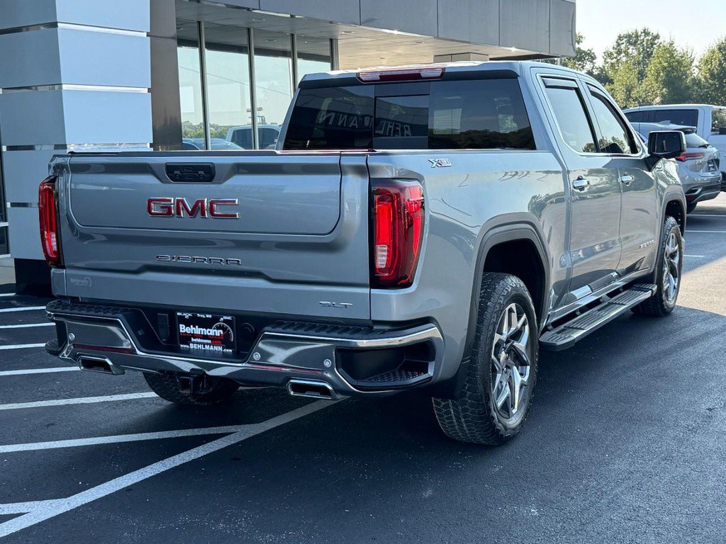 Used 2024 GMC Sierra 1500 SLT w/ SLT Premium Plus Package AWD/4WD image 4